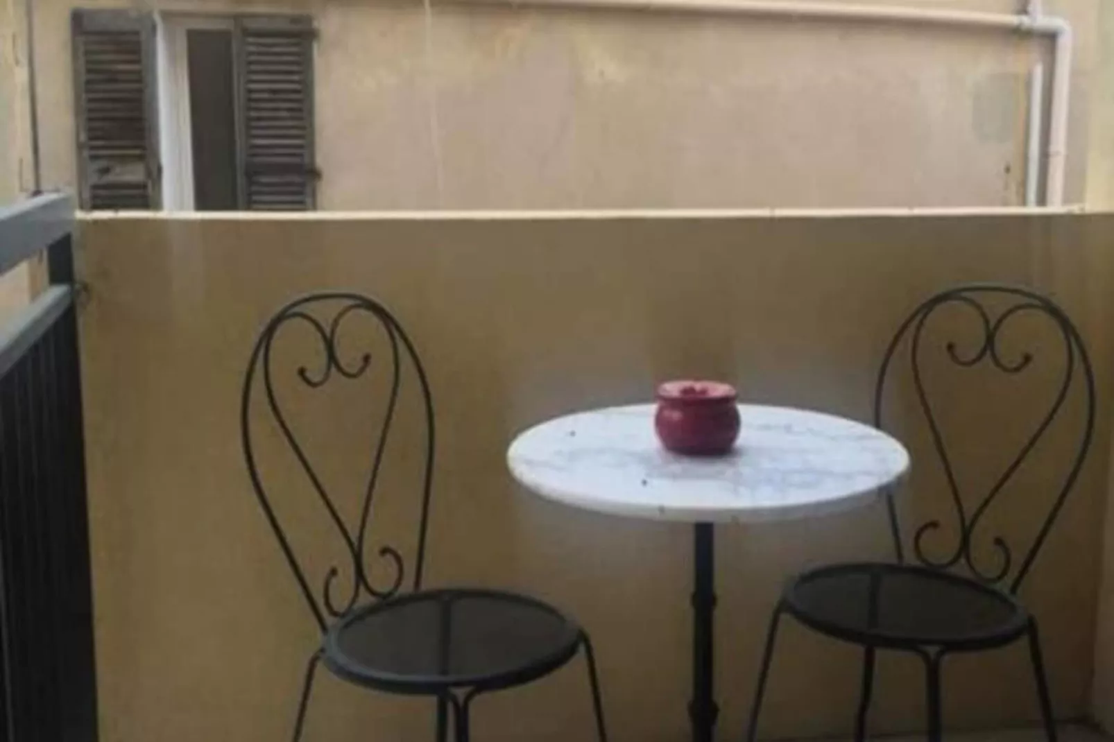 Résidence Coeur De La Rue Meynadier-Terrasbalkon