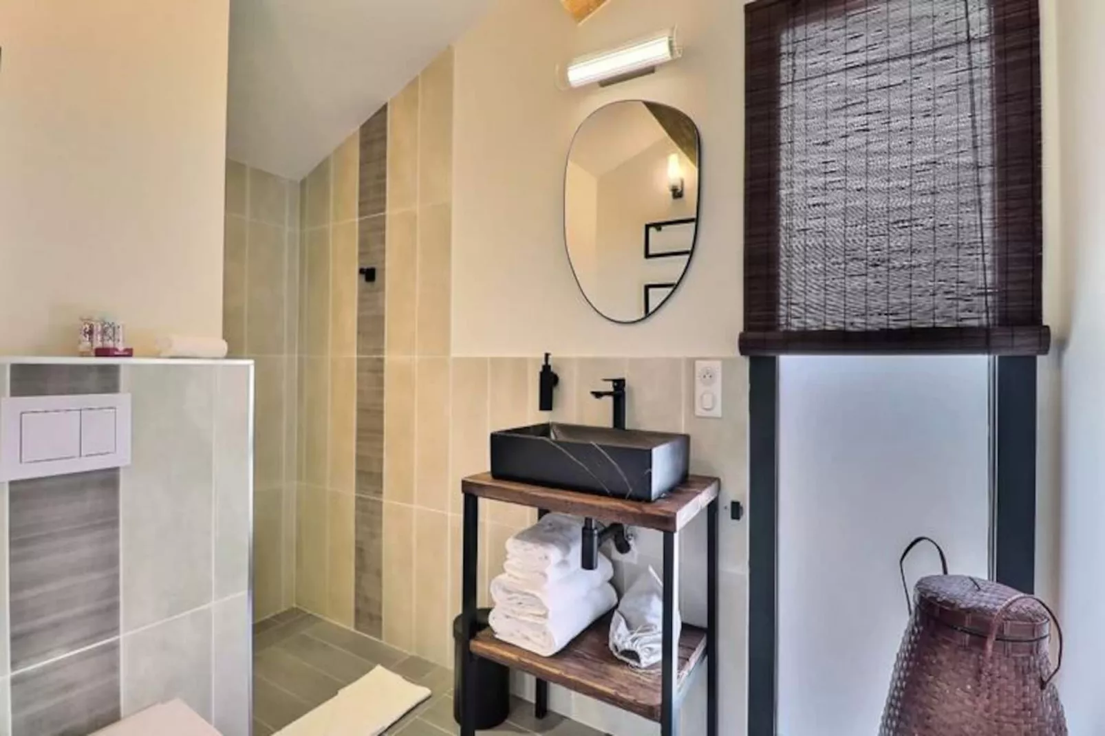 La Cabane Du Cap : Maisonnette &agrave; Aix-Image-tags.