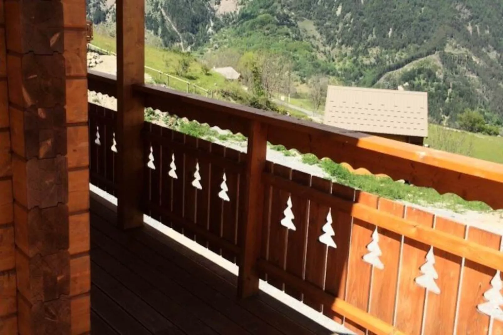 Chalets Des Aiguilles-Image-tags.