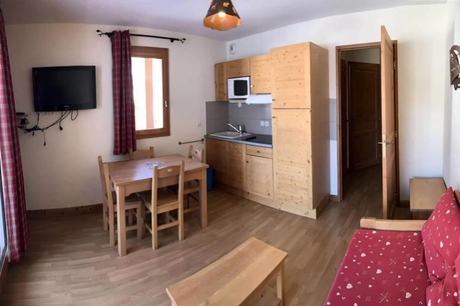 Chalet Des Rennes - Eetkamer