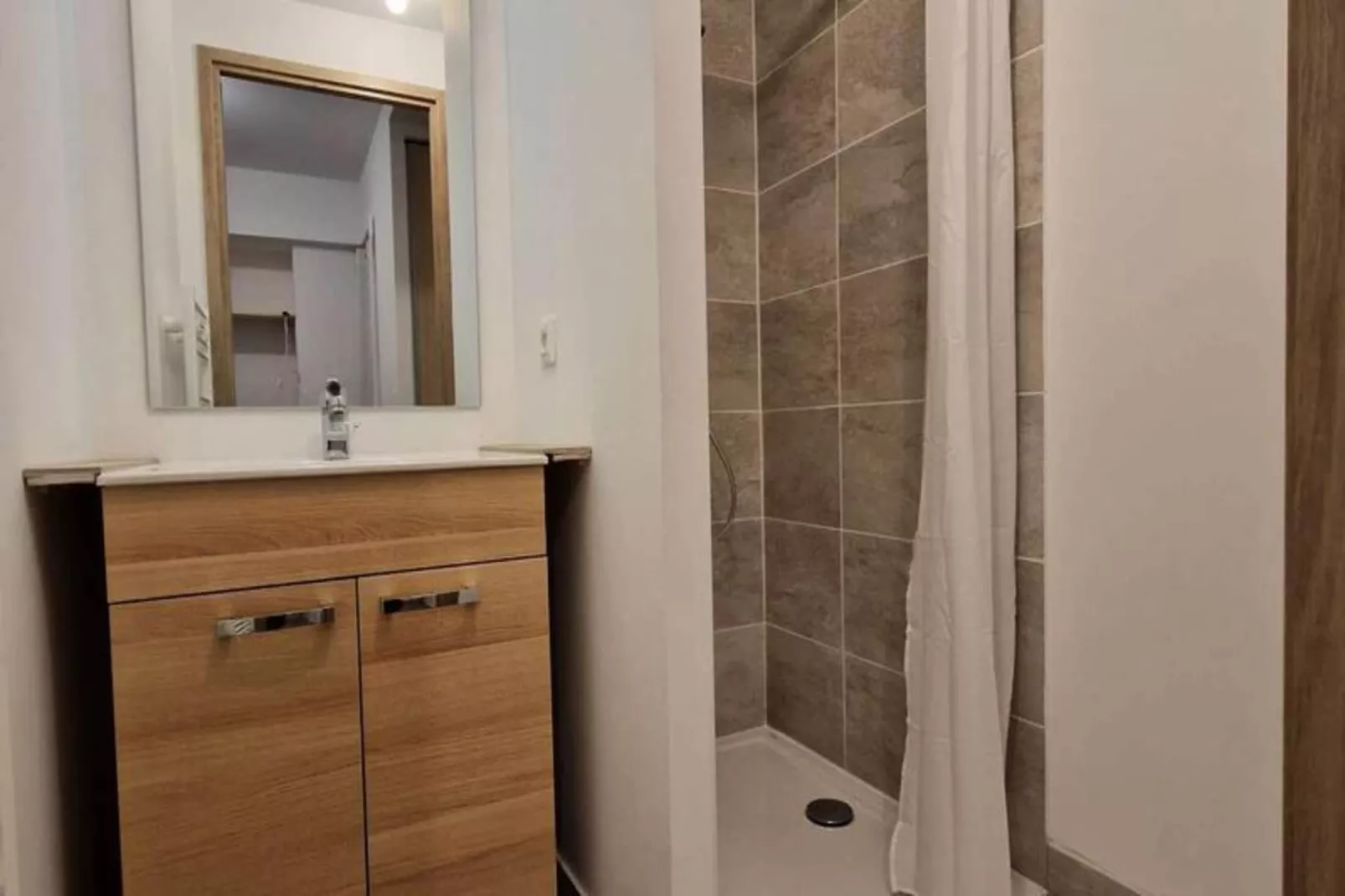 Résidence Varsea - Badkamer