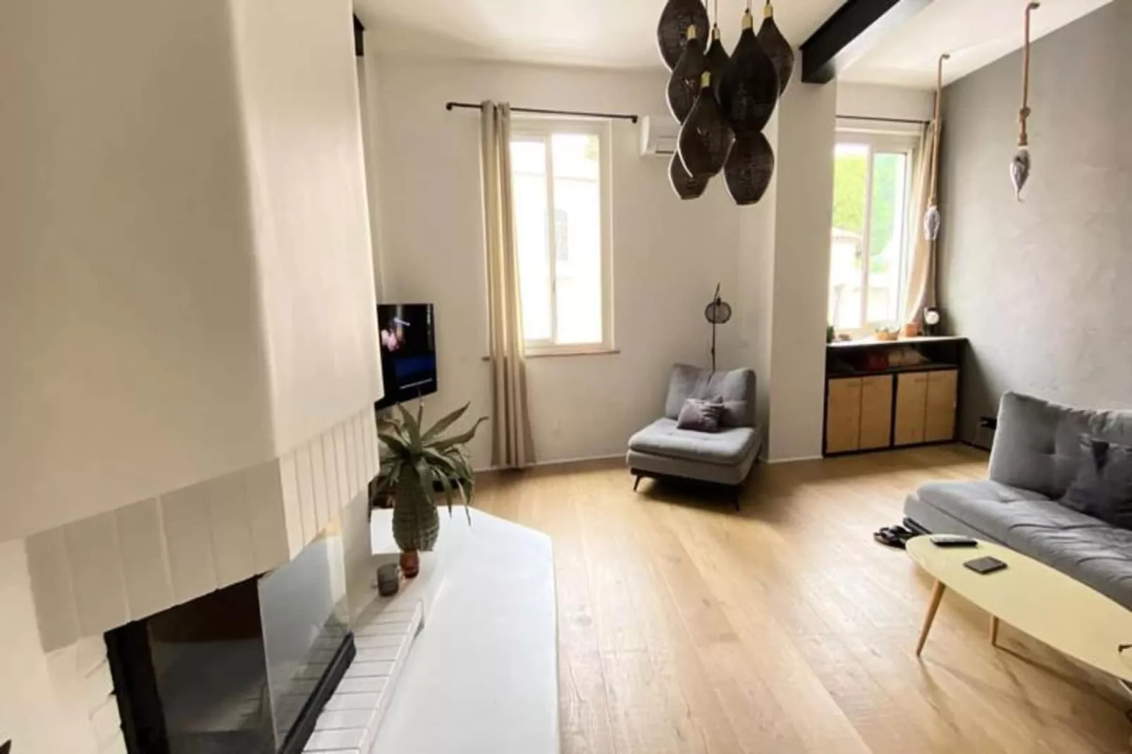 06bx : Superbe Loft - 100m2 - 6 Personnes-Buitenkant zomer