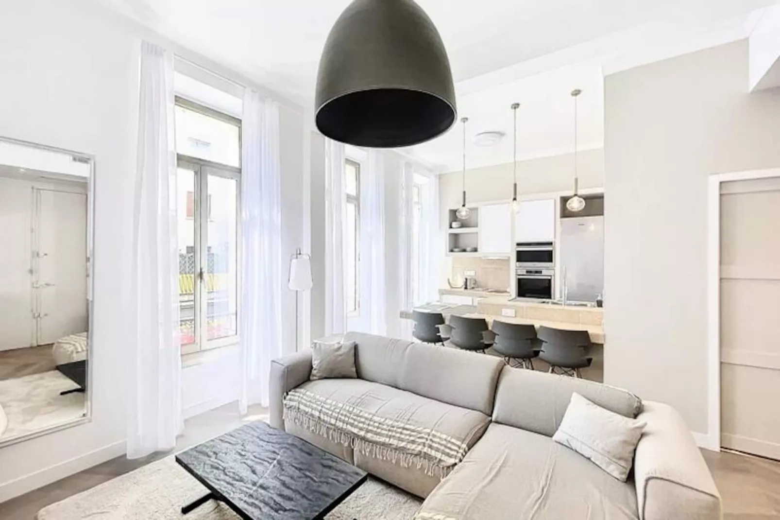 2 Pi&egrave;ces Moderne - 3/4 Pers Calme Cannes Hyper Centre Olam Properties-Image-tags.