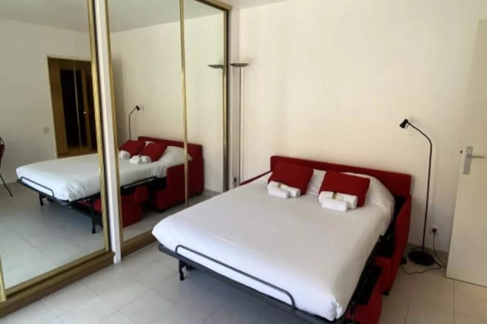 Résidence Coeur De La Rue Meynadier-Slaapkamer