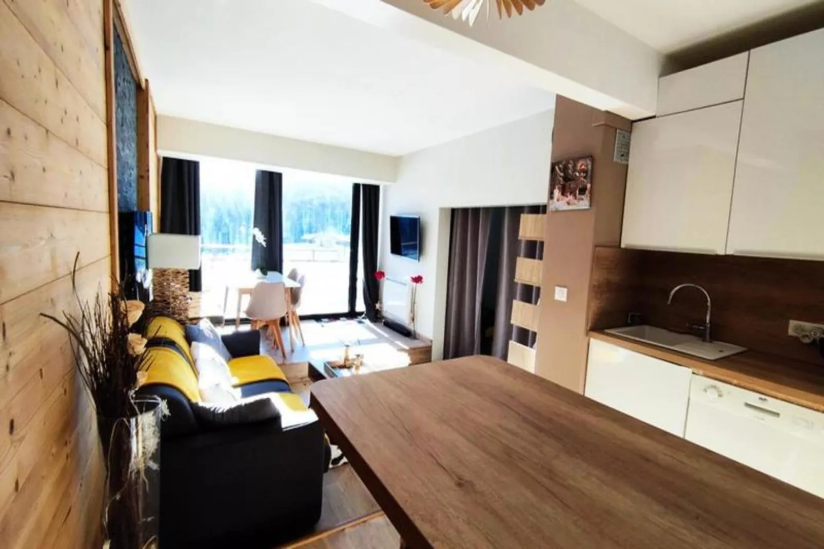 Résidence Malinvern C15-Buitenkant zomer