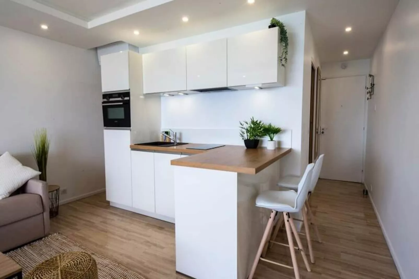 06k1 - Face &agrave; La Mer T2 R&eacute;nov&eacute; - Terrasse &ndash;parking-Image-tags.