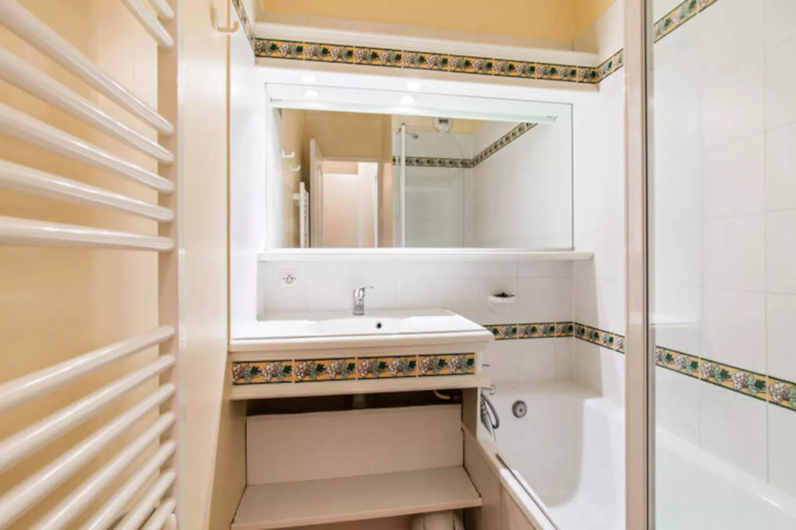 Village Pont Royal en Provence - maeva Home-Image-tags.