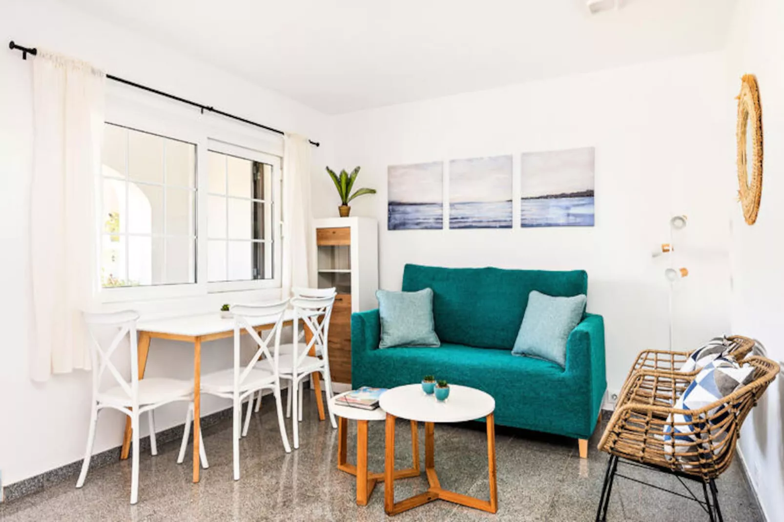 Appartements à Son Bou-Image-tags.