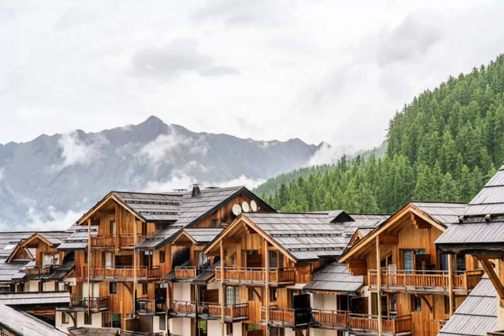Les Chalets De Bois MÉan - A-Buitenkant zomer