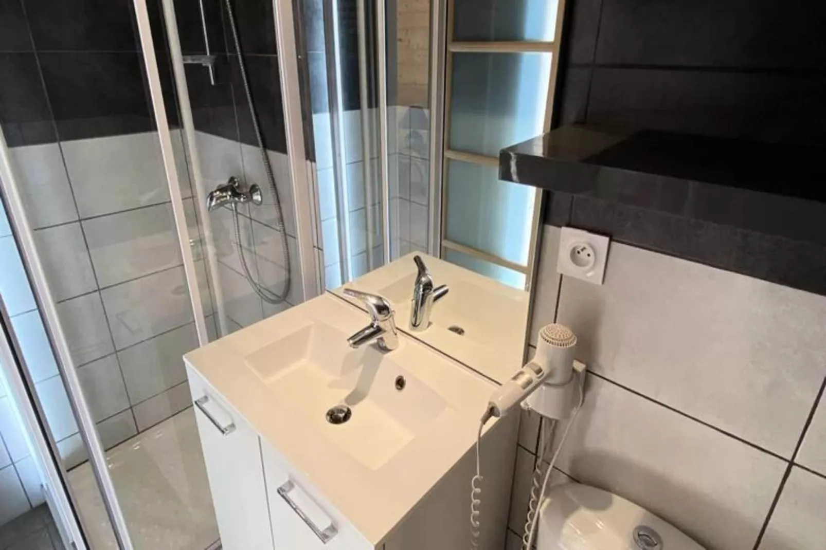 Résidence Gaubert - Badkamer