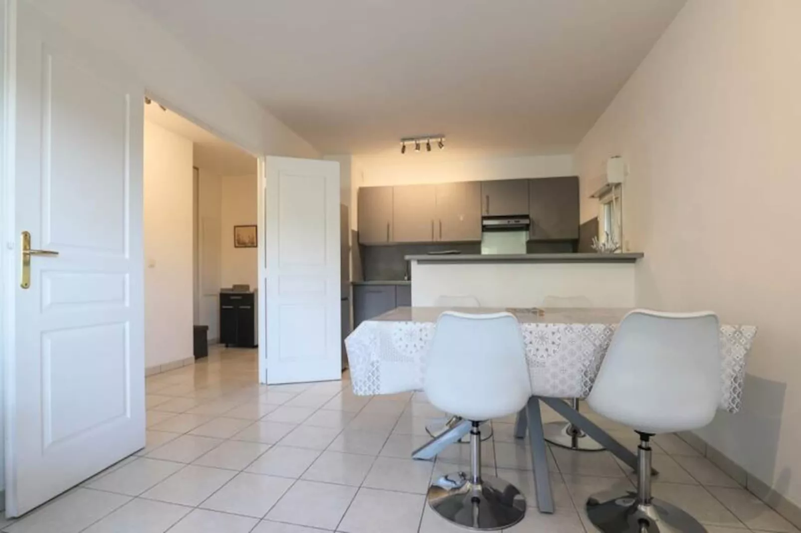 Appartement &agrave; Mandelieu - Piscine Et Court De Tennis-Image-tags.