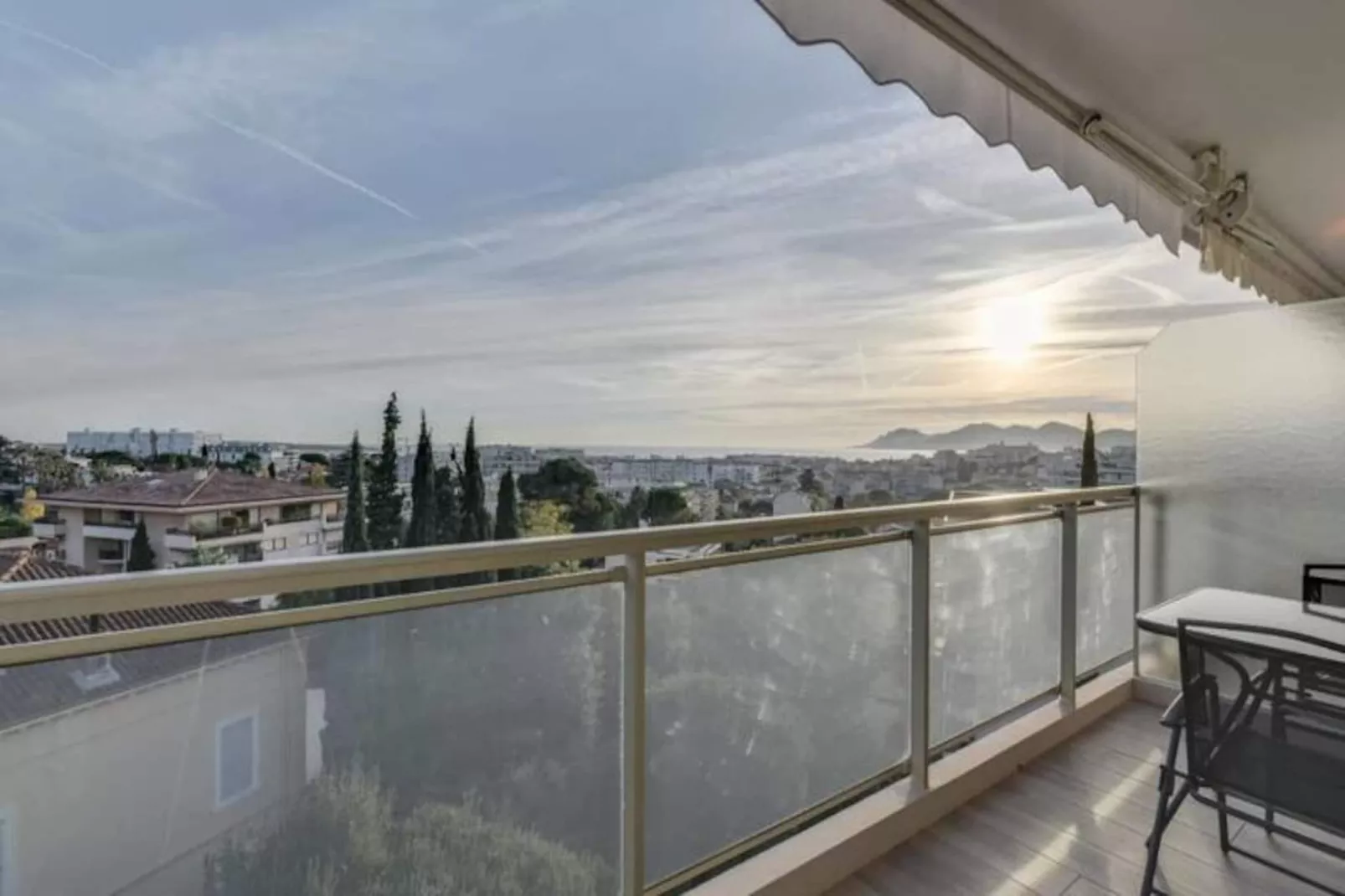 Résidence Terrasse Avec Vue Mer Panoramique Piscine Parking Cannes Centre ☀live In Ca-Image-tags.