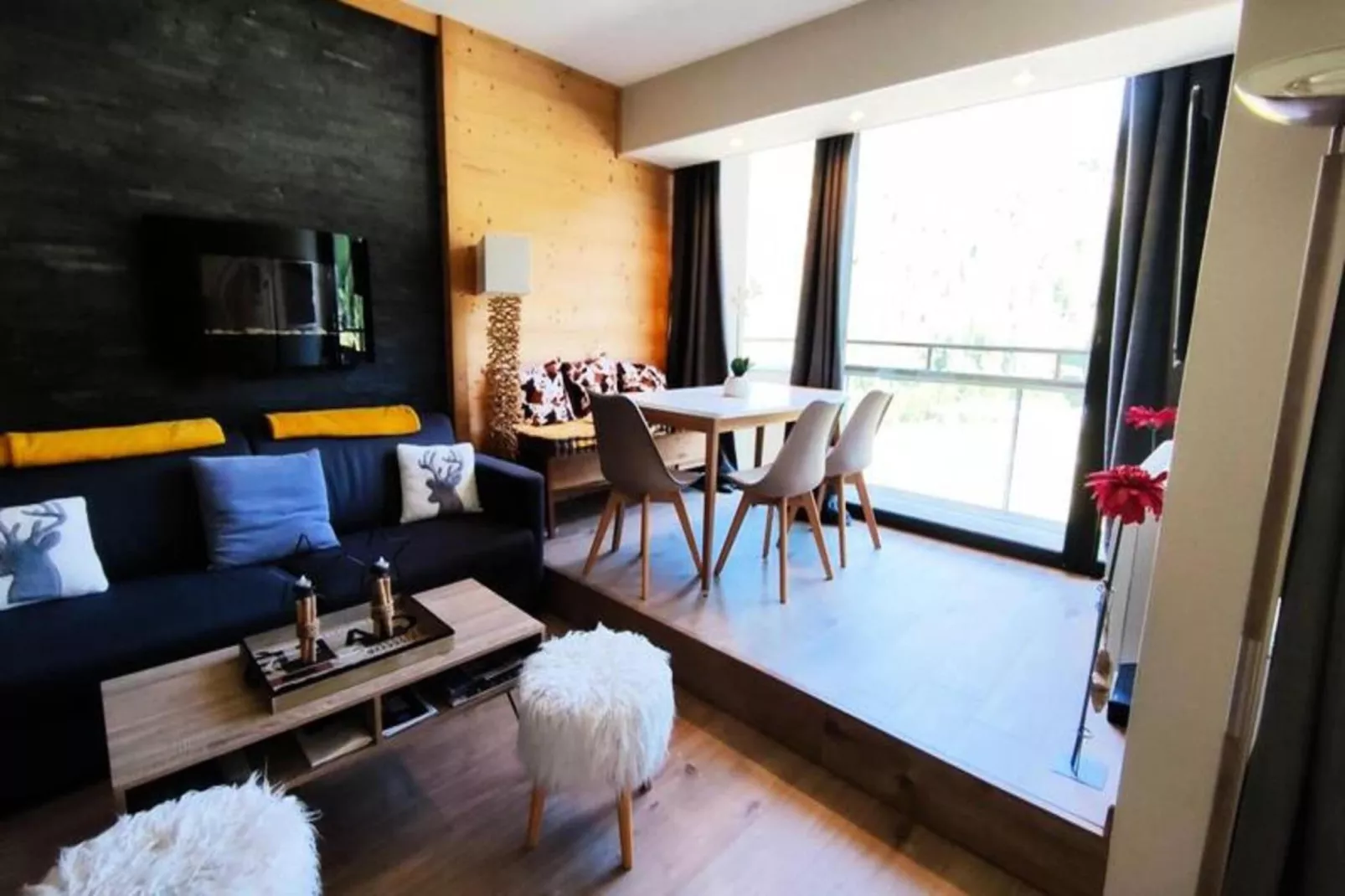 Résidence Malinvern C15-Buitenkant zomer