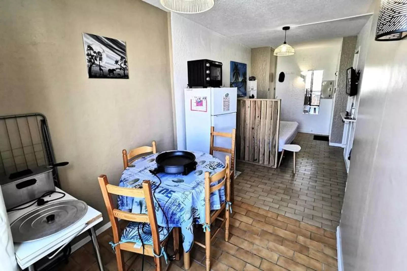 Résidence Les Arenes-Eetkamer