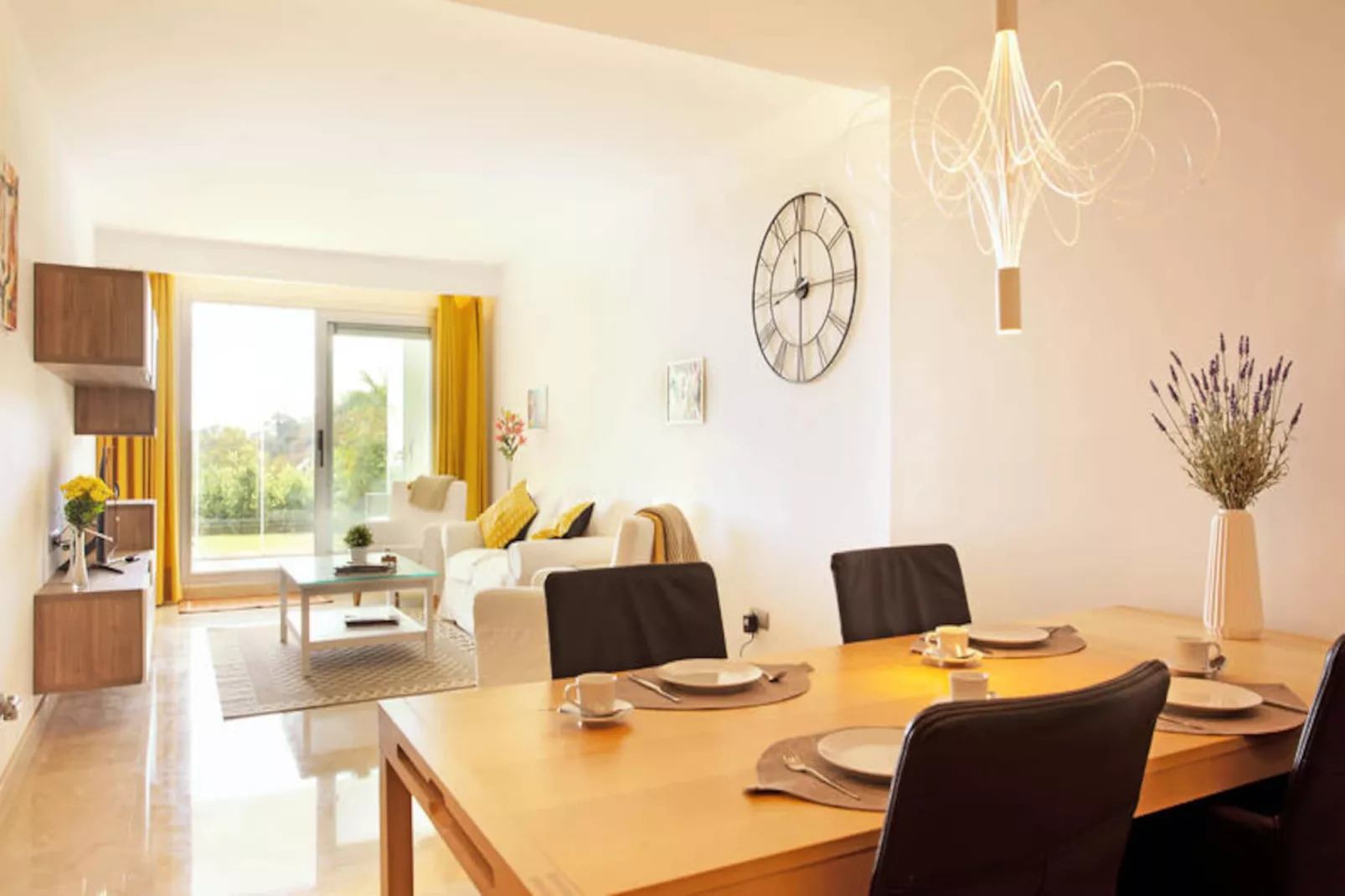 Appartements à Ojen-Image-tags.