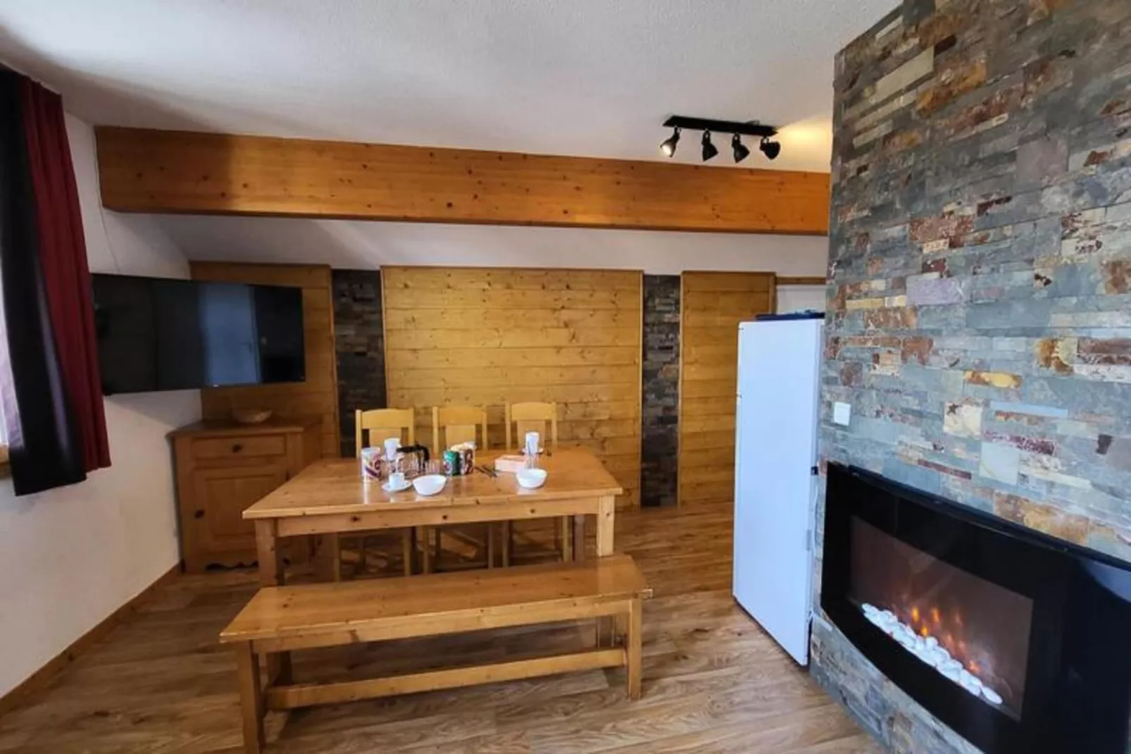 Les Chalets De Bois MÉan - A-Eetkamer