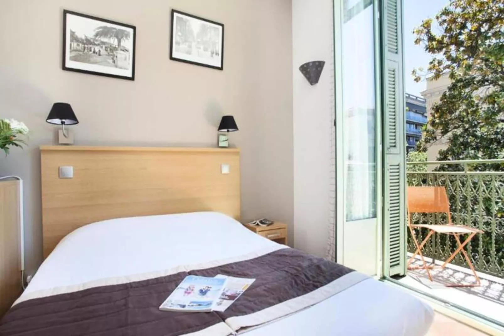 Appart'hôtel Odalys Palais Rossini-Buitenkant zomer