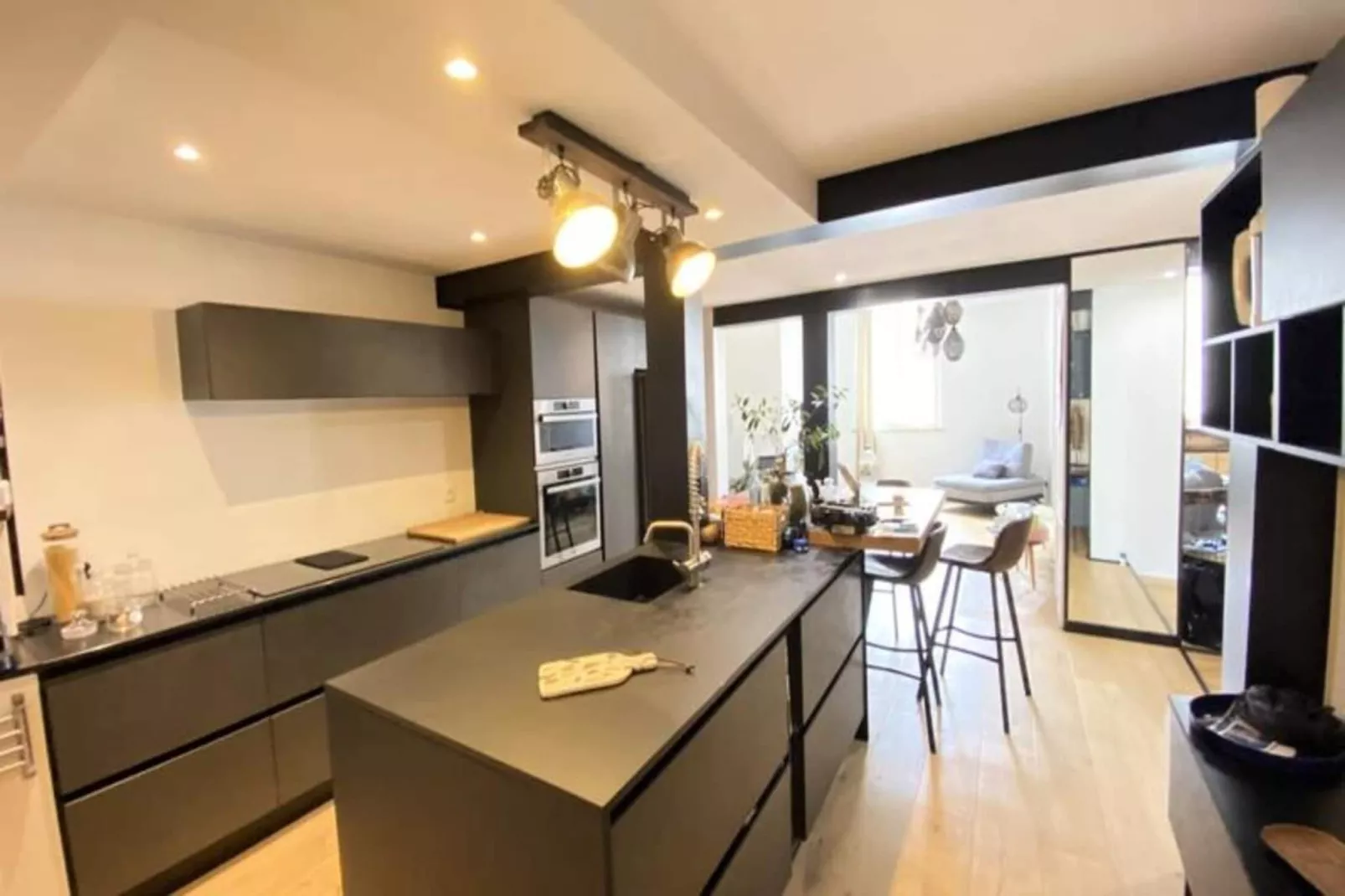 06bx : Superbe Loft - 100m2 - 6 Personnes-Buitenkant zomer