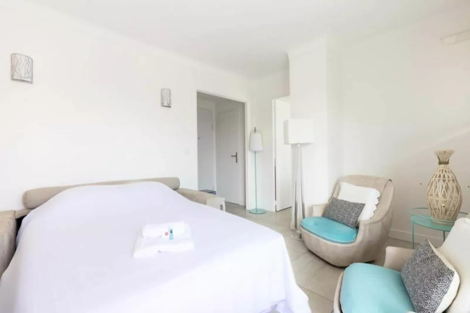 Résidence We &hearts; Cannes ! Cosy 3 Pi&egrave;ces Tout Confort Avec Terrasse Cannes Centre-Buitenkant zomer