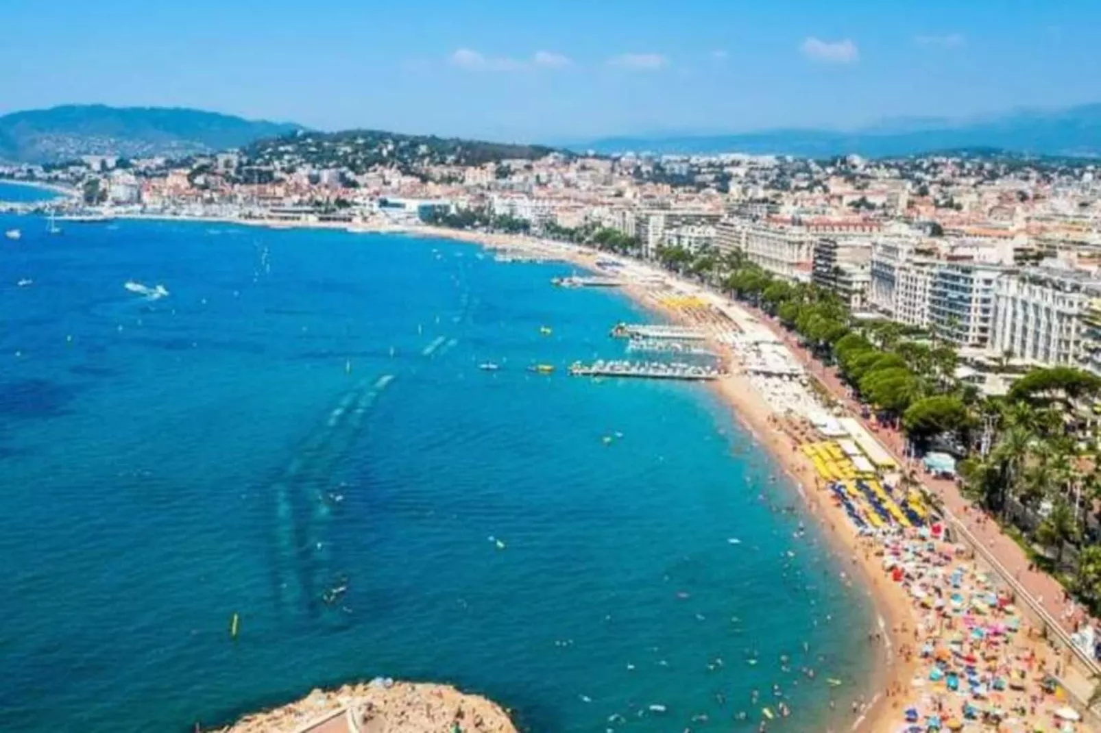 Résidence Appartement 39 M2 En Plein Centre Ville De Cannes, Climatis&eacute;-Buitenkant zomer