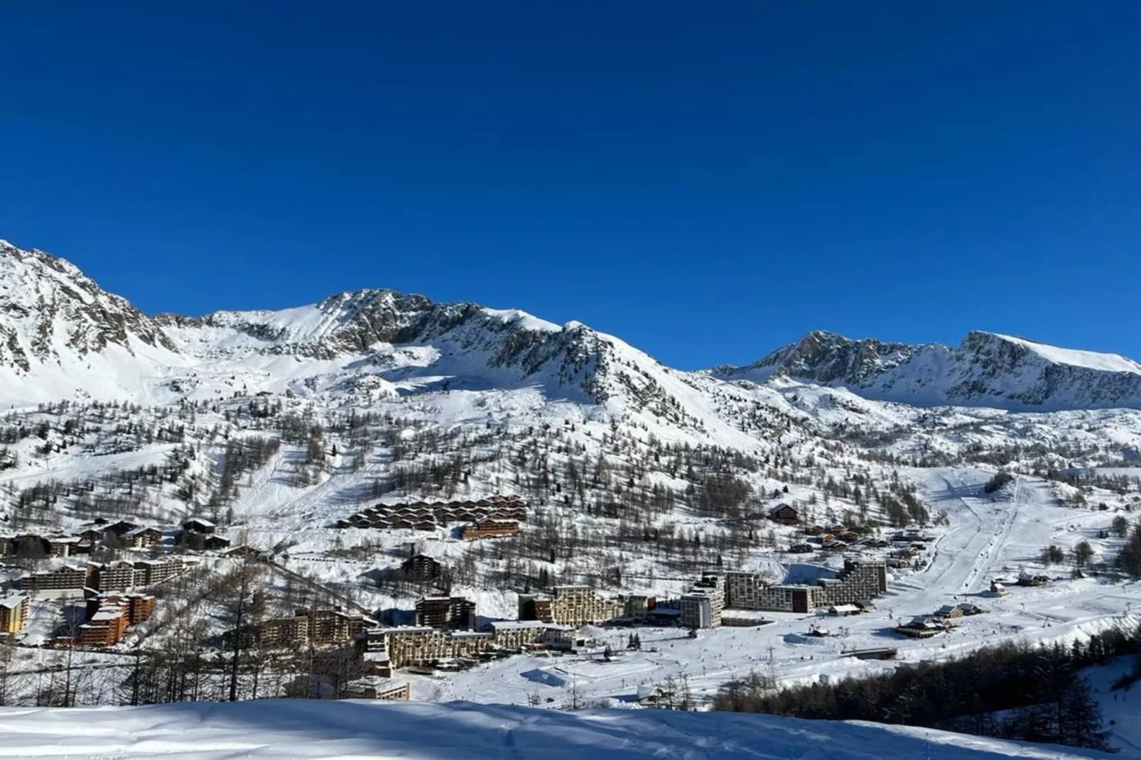 Résidence Vermeil D10-Buitenkant zomer