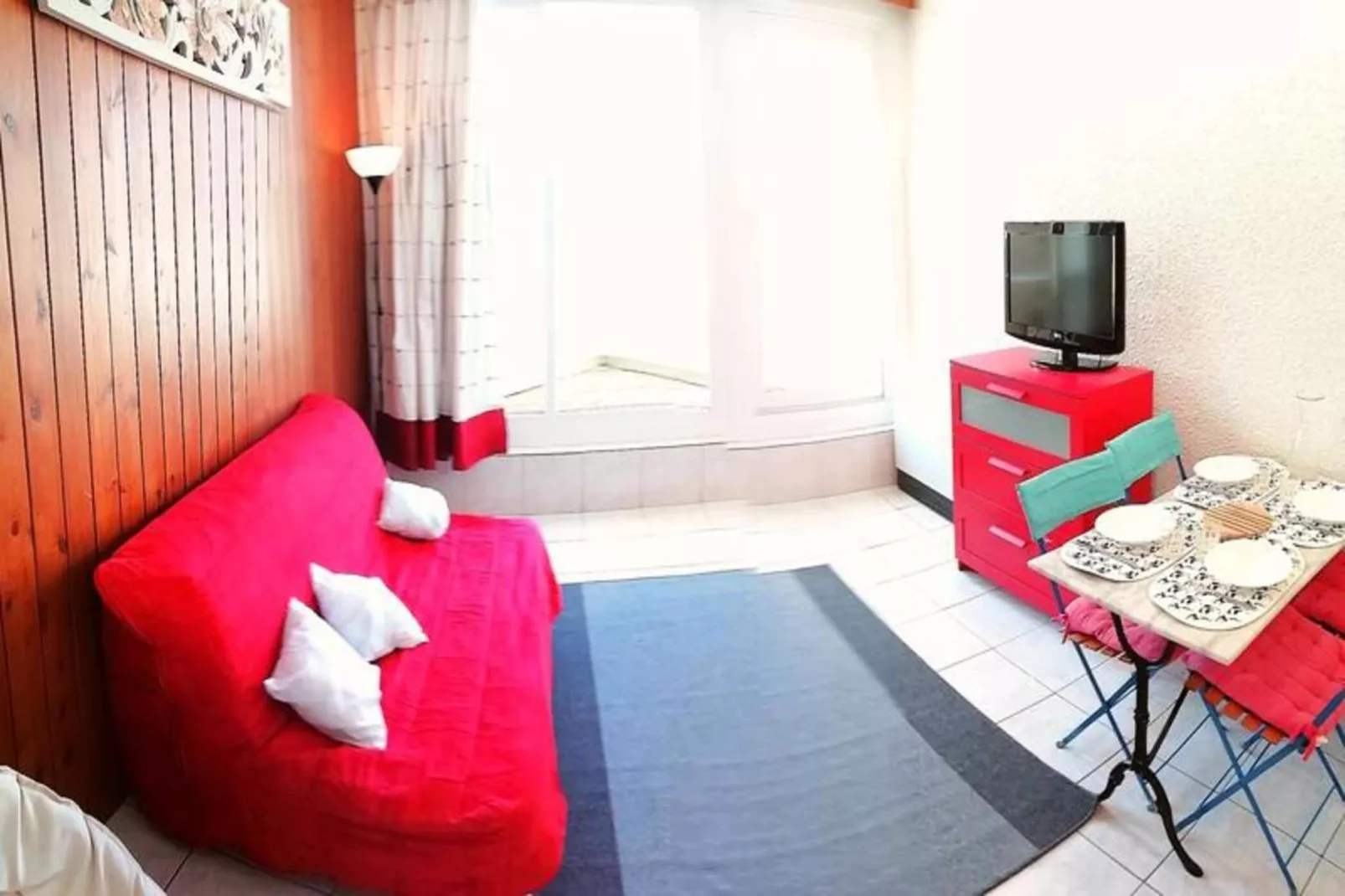 Résidence St Pierre B9-Buitenkant zomer