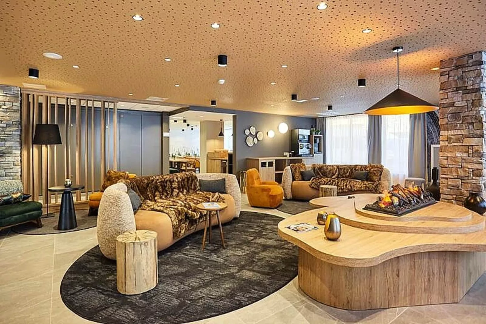 Résidence Prestige Odalys Le Mont d'Auron-Zwembad