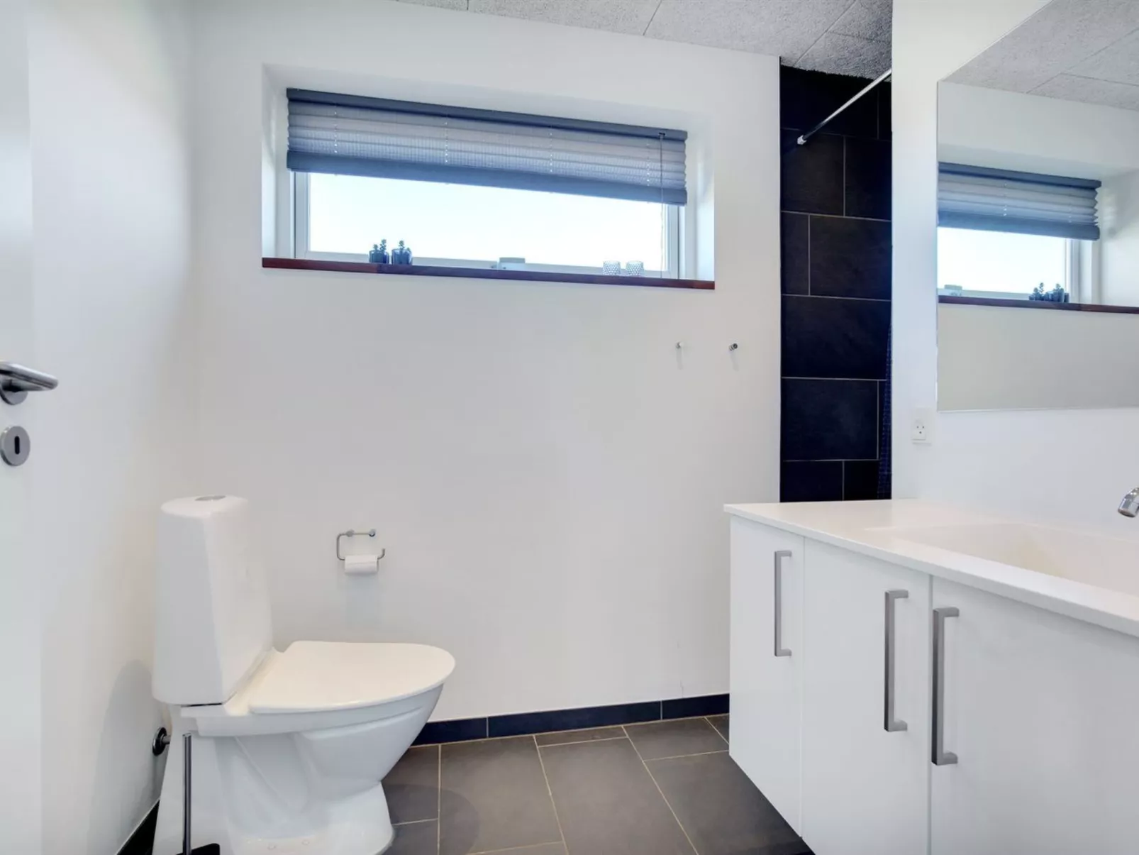 "Ilfar" - 700m from the sea-Binnen