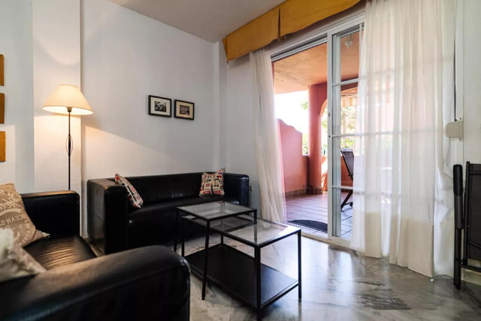 Appartements à Marbella-Woonkamer