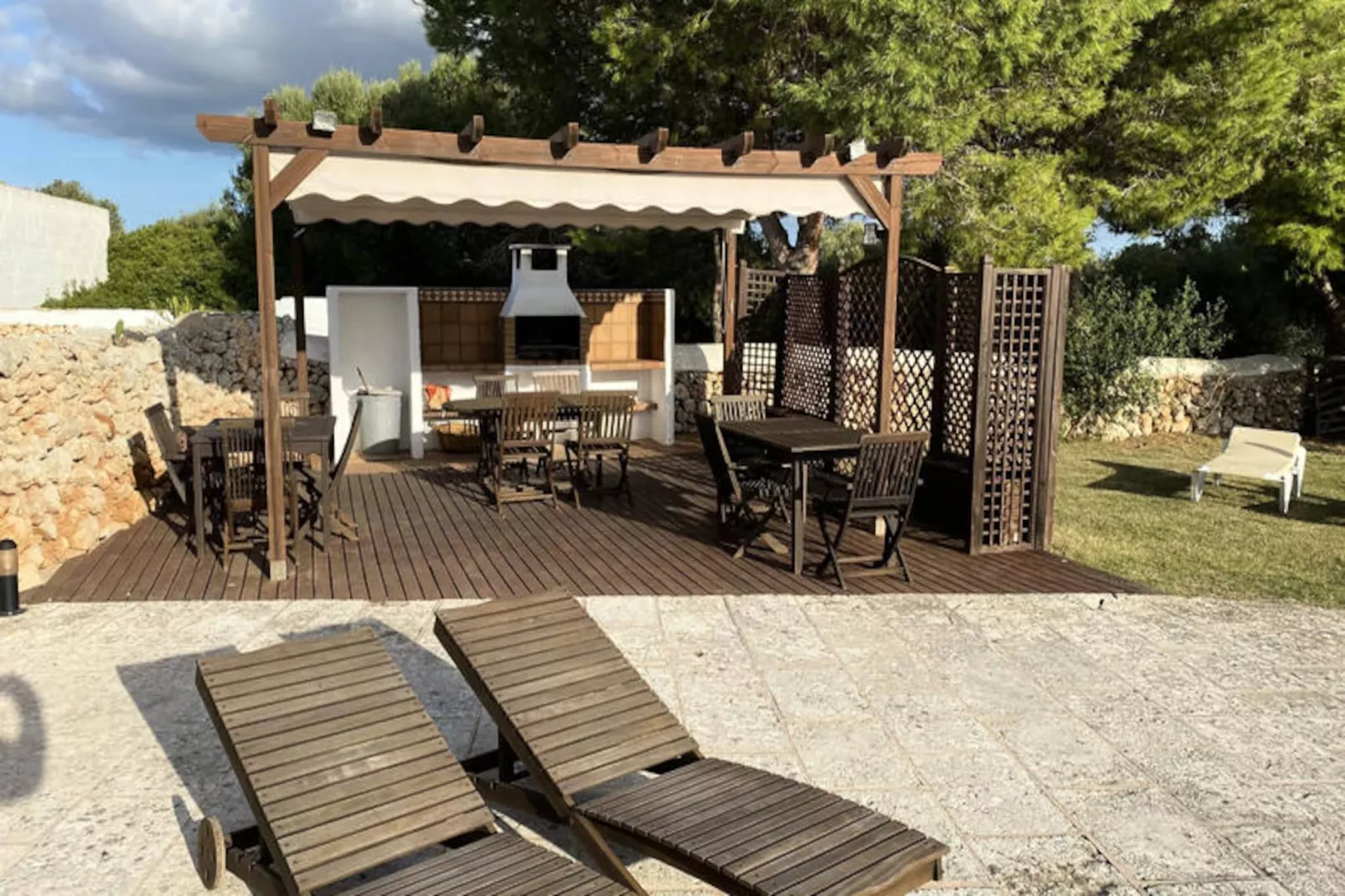 Maison à Son Bou-Image-tags.