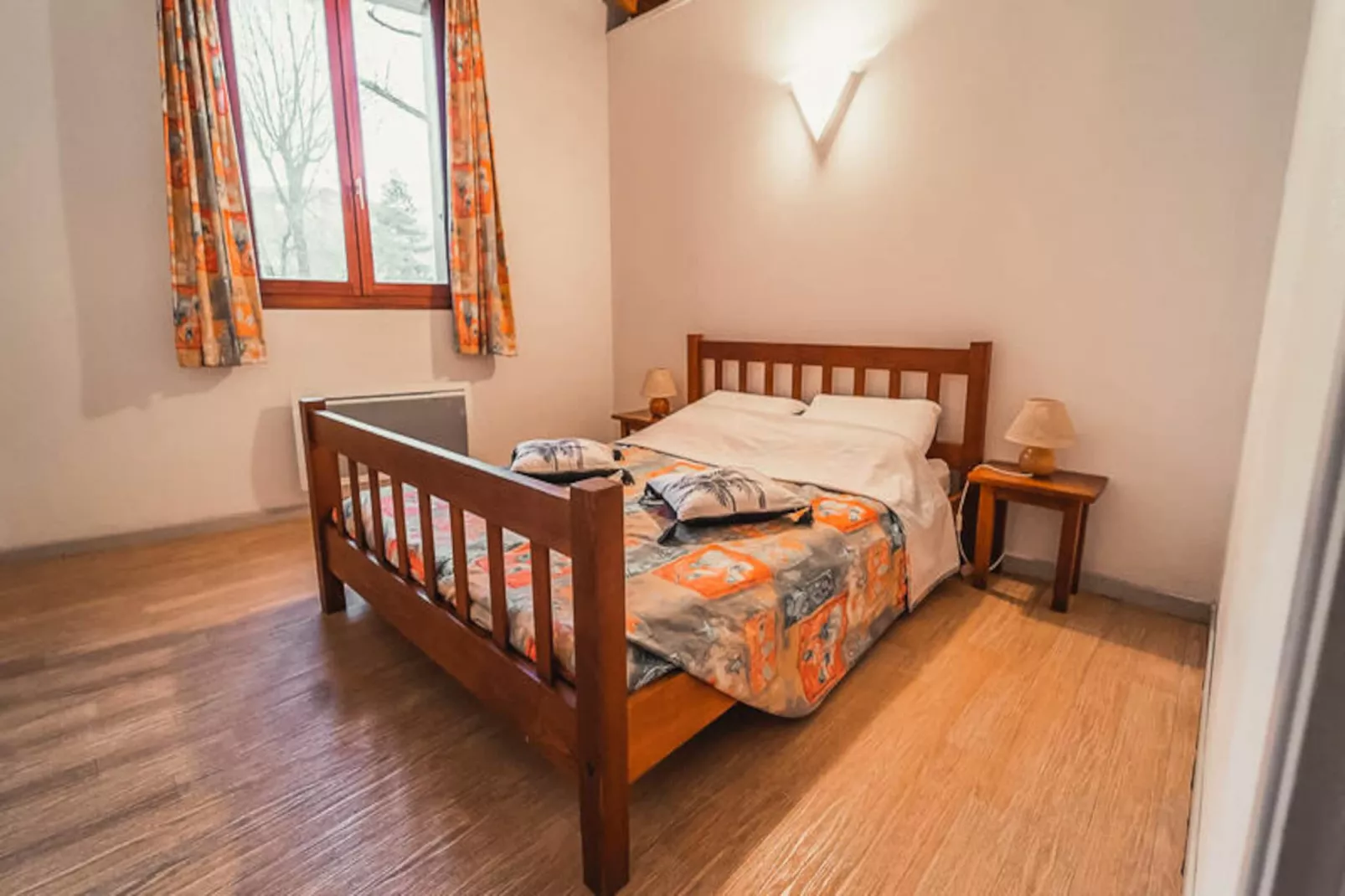 Maison à Chanac-Image-tags.