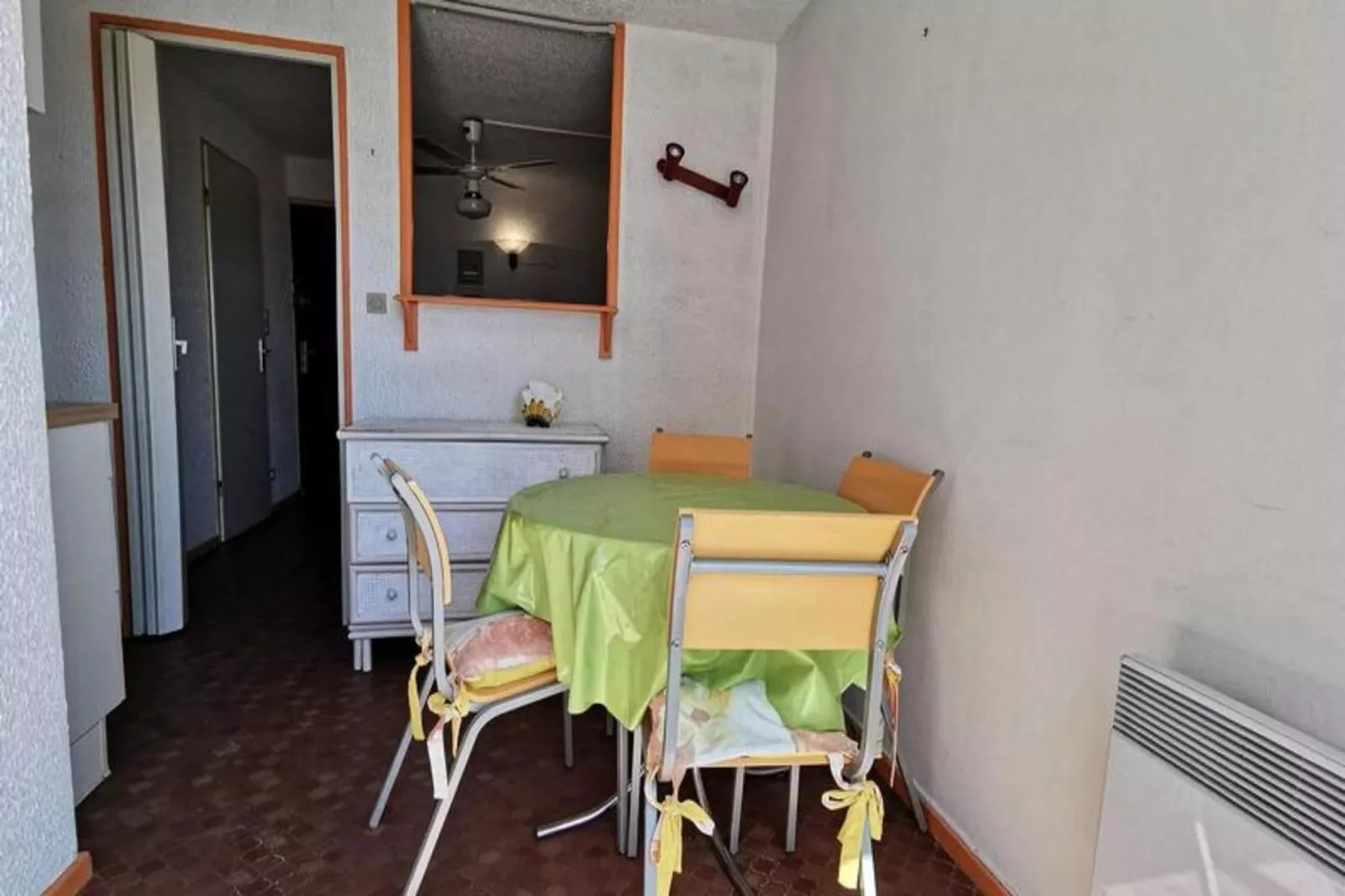 Residence De La Plage-Eetkamer