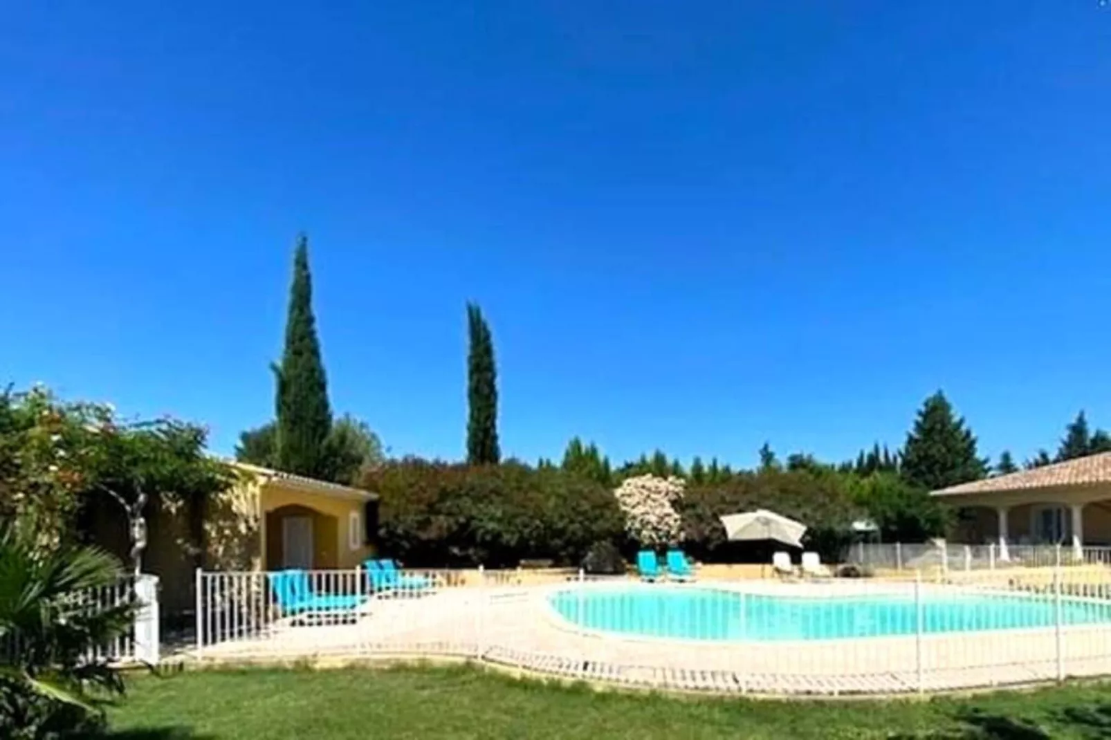 Villa - L'ISLE-SUR-LA-SORGUE-Zwembad