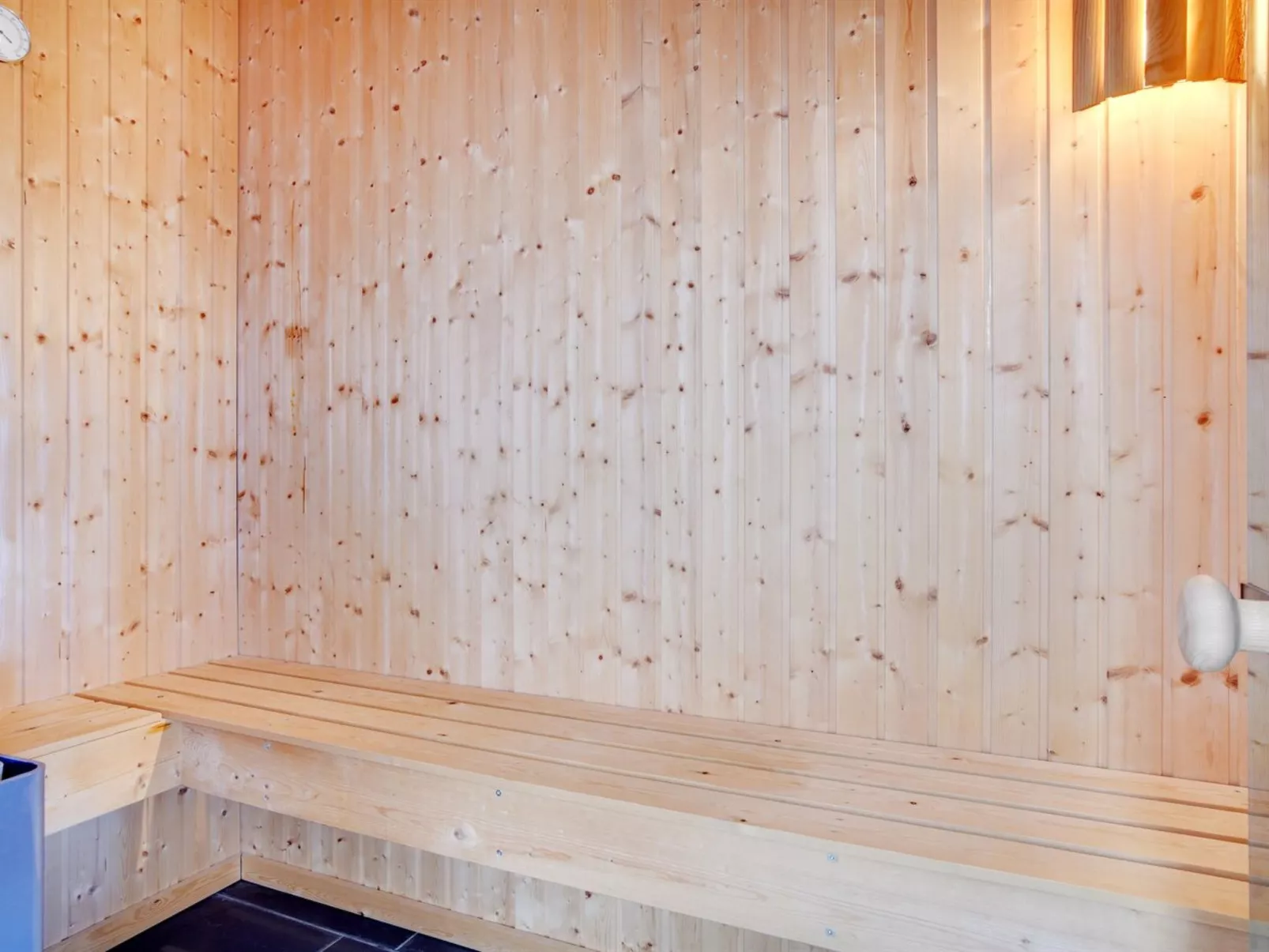 "Ilfar" - 700m from the sea-Binnen