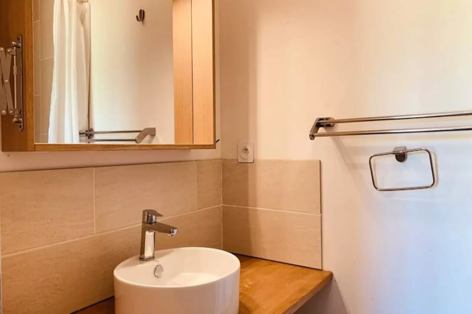 Chalet Epi-Image-tags.