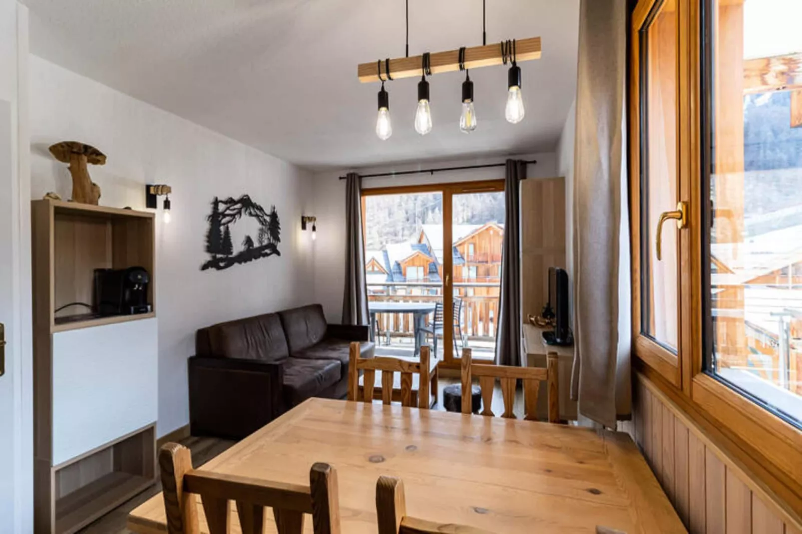 Résidence Le Balcon Des Airelles-Eetkamer