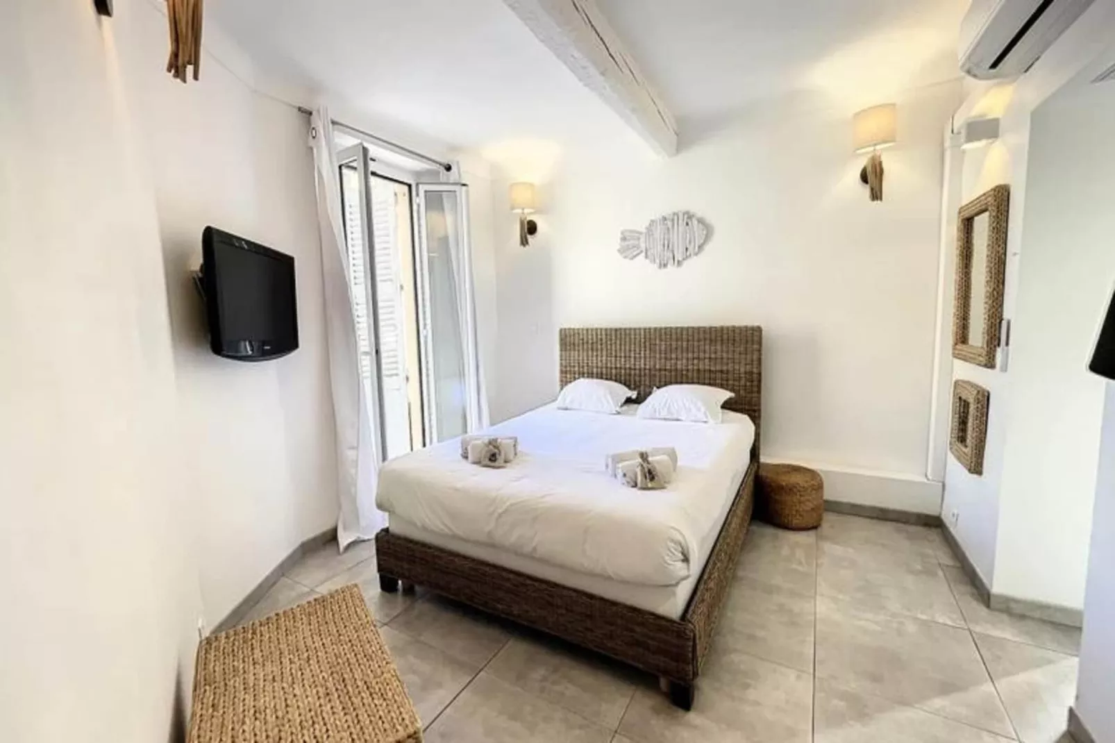 Palais & Croisette 1 Mn, 2 Pi&egrave;ces Spacieux Avec Balcon - Olam Properties-Buitenkant zomer