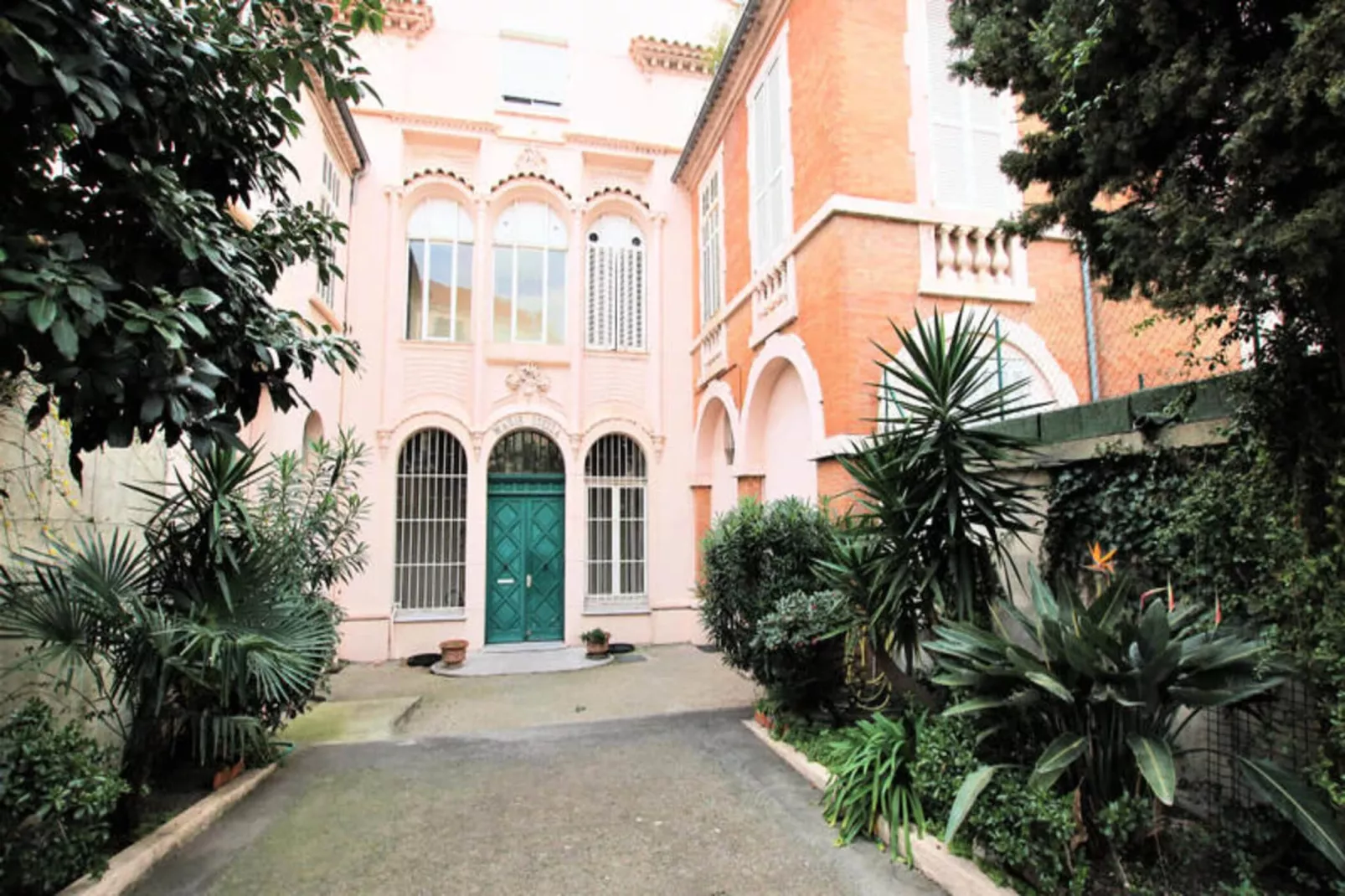 Résidence Appartement 145 M2 Face &agrave; La Mer / Acc&egrave;s Priv&eacute; &agrave; La Mer-Buitenkant zomer