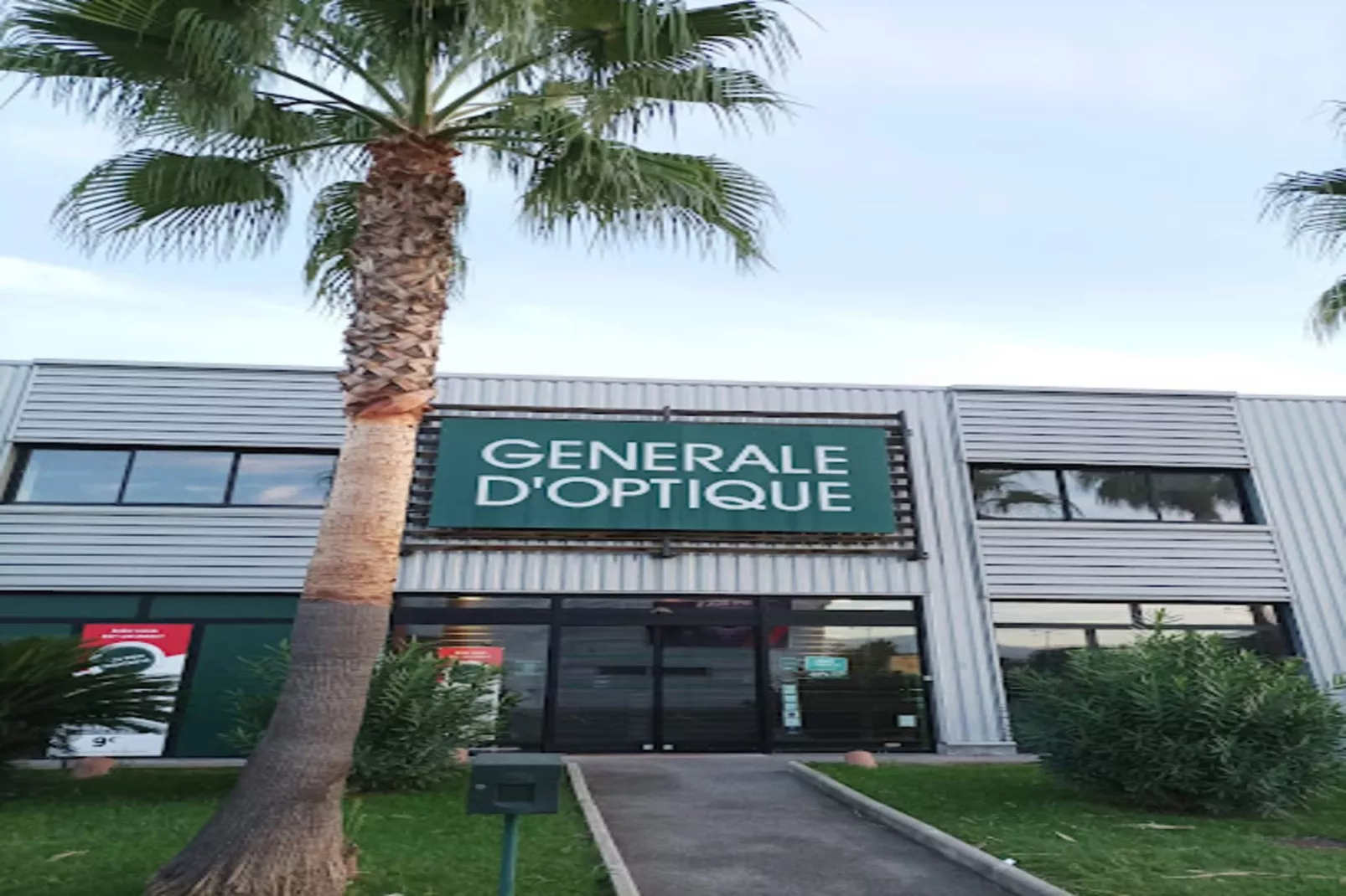 Résidence Bnb Renting Beau  2 Pi&egrave;ces Dans Un Immeuble Neuf Avec Piscine Avec Parking-Buitenkant zomer