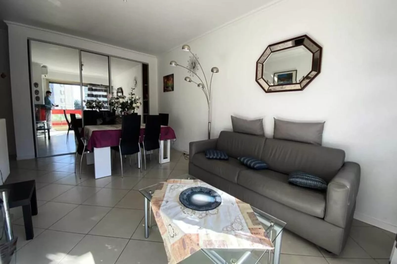 Résidence 2 Pi&egrave;ces Plein Sud &agrave; 300m De La Croisette ☀live In Le Bosquet☀-Woonkamer