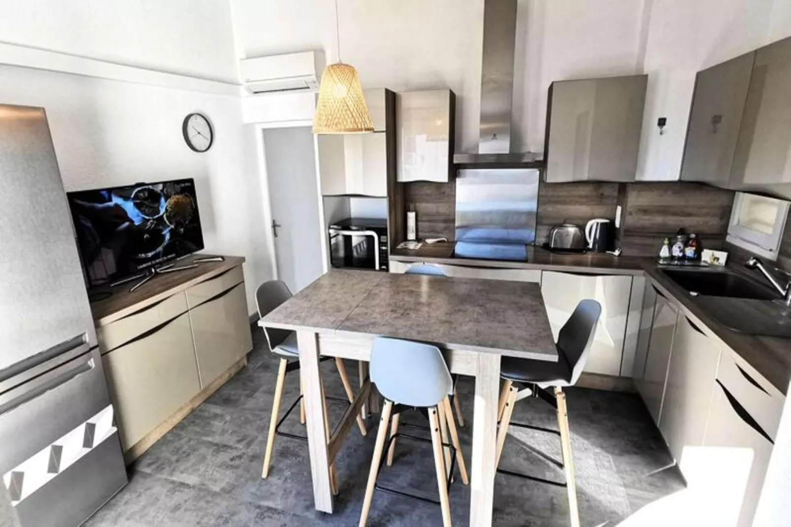 Résidence Les Zodiaques-Eetkamer