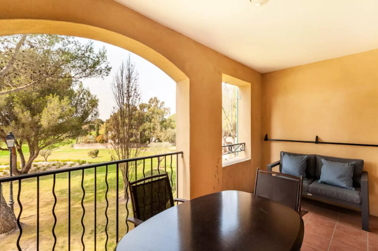 Résidence Hôtel du Golf de Pont Royal - maeva Home-Image-tags.