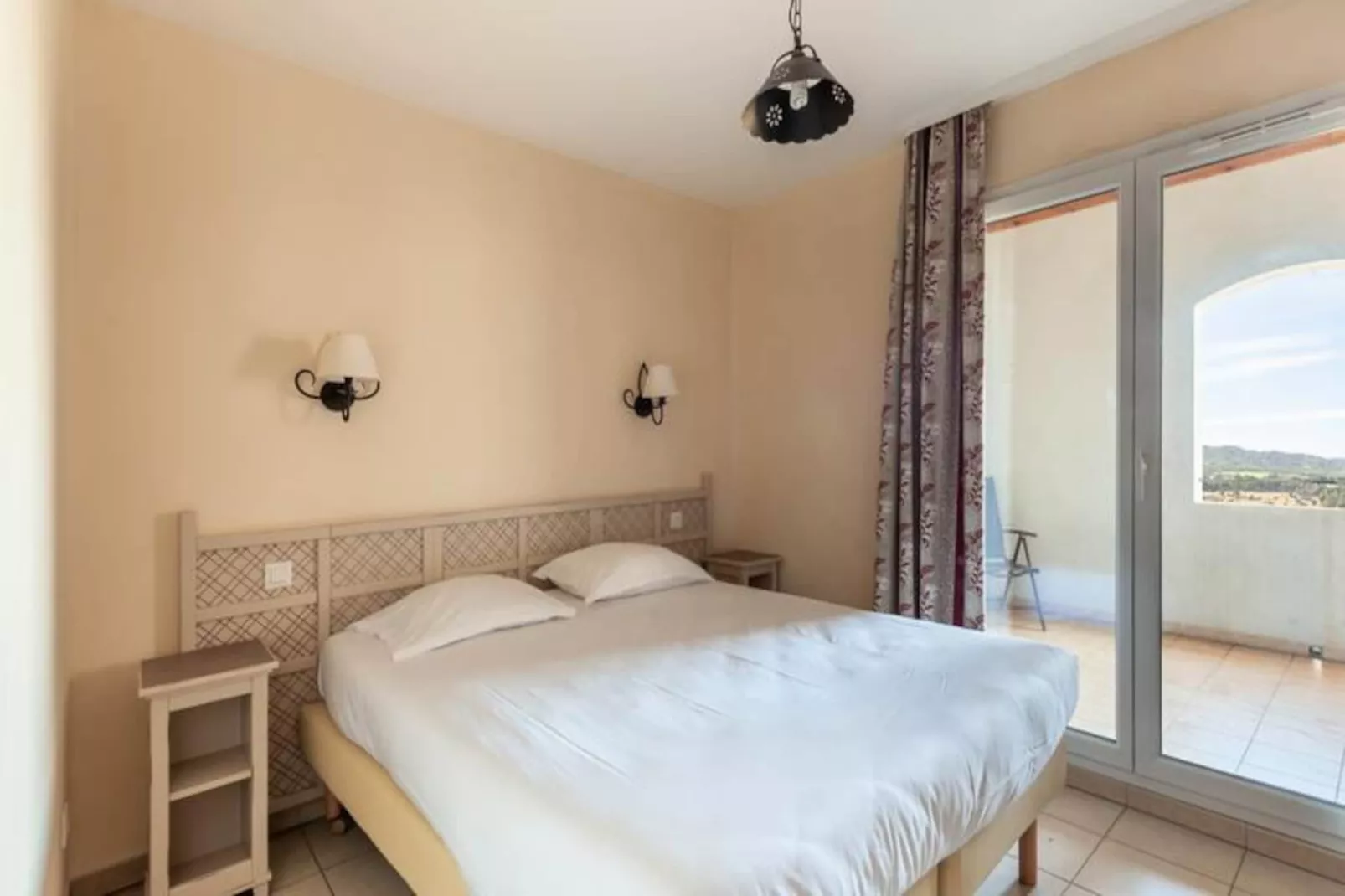 Les Coteaux de Pont Royal en Provence - maeva Home-Image-tags.