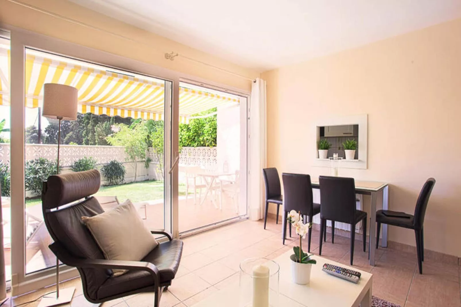 Maison à Marbella-Eetkamer