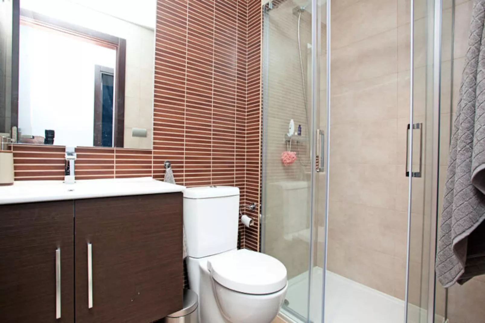 Appartements à Ojen-Image-tags.