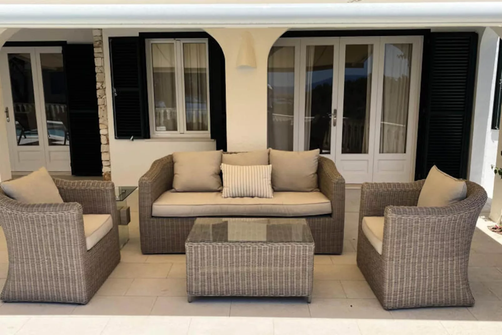 Maison à Binisafuller-Image-tags.