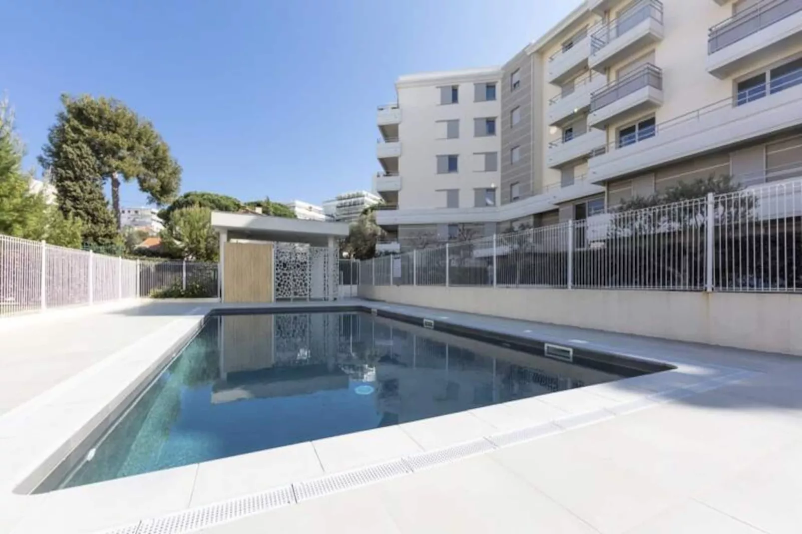 Résidence Appartement Moderne Centre Juan Les Pins-Image-tags.