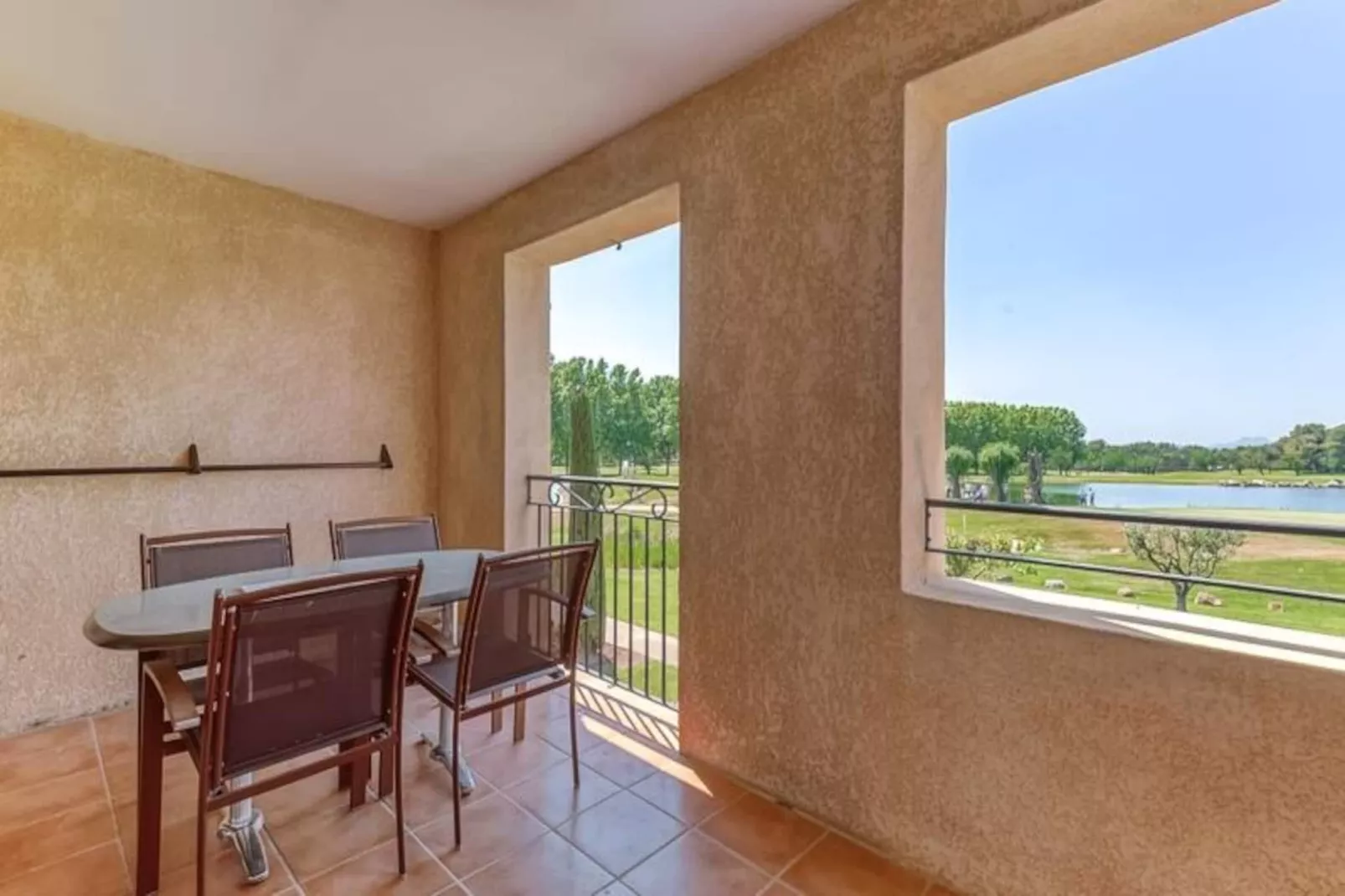 Résidence Hôtel du Golf de Pont Royal - maeva Home-Image-tags.