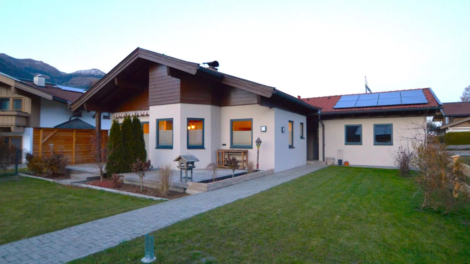 Bruggerheim-Buitenkant zomer