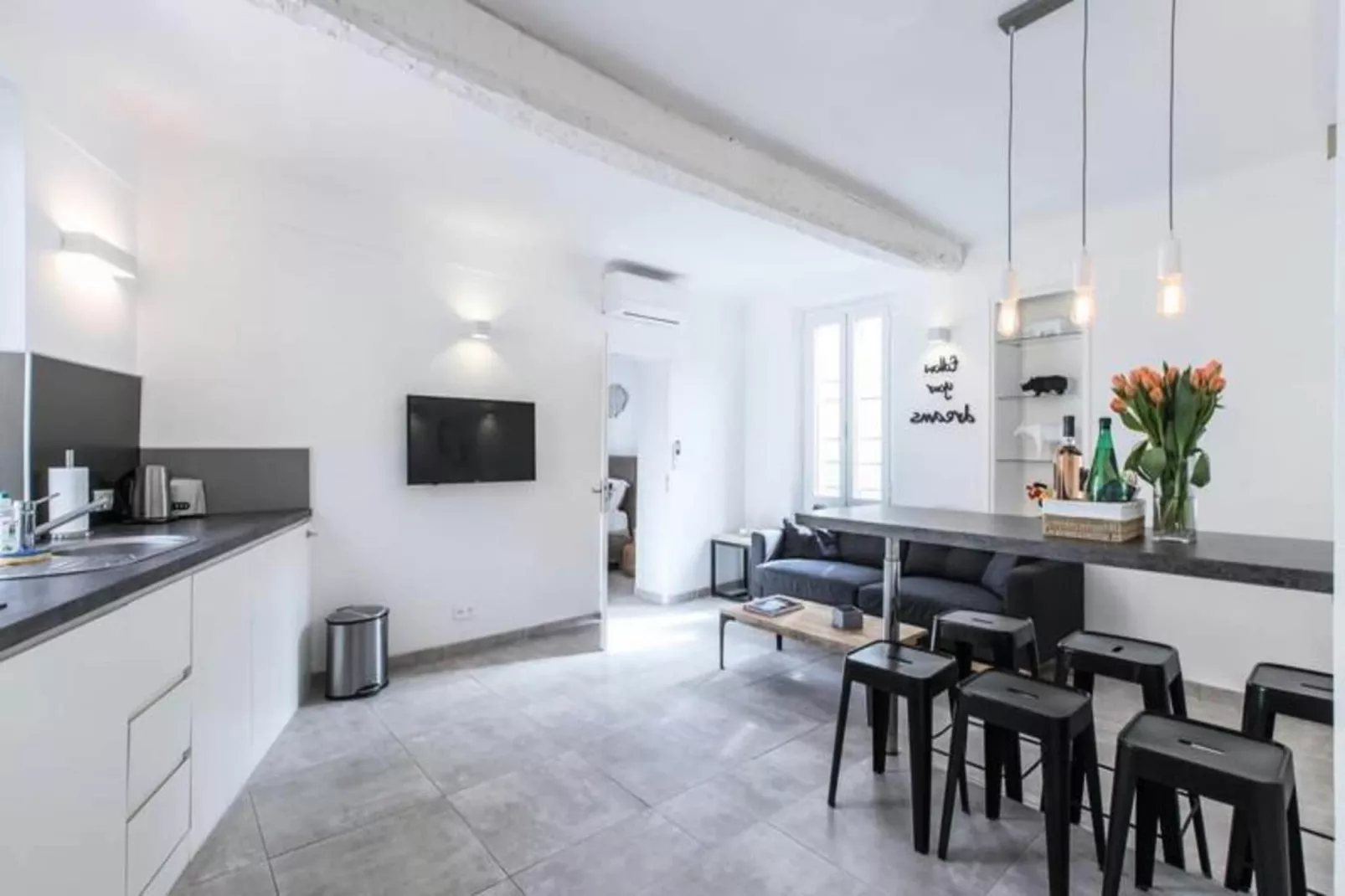 Palais & Croisette 1 Mn, 2 Pi&egrave;ces Spacieux Avec Balcon - Olam Properties-Buitenkant zomer